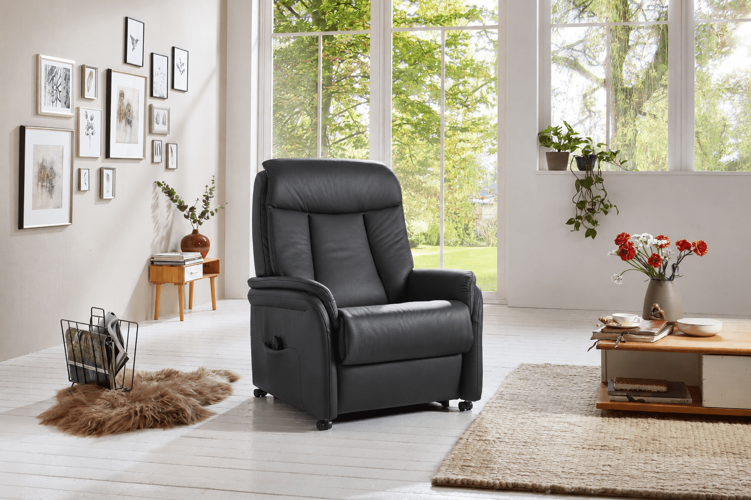 4bc1843a-06b1-4d99-b254-71d0e13db26c Fauteuil de relaxation contemporain – Image 1