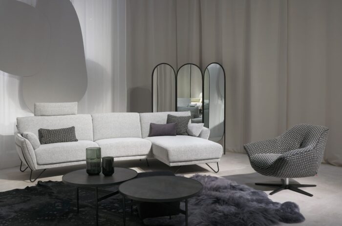 Salon Montego by Rom – Image 1
